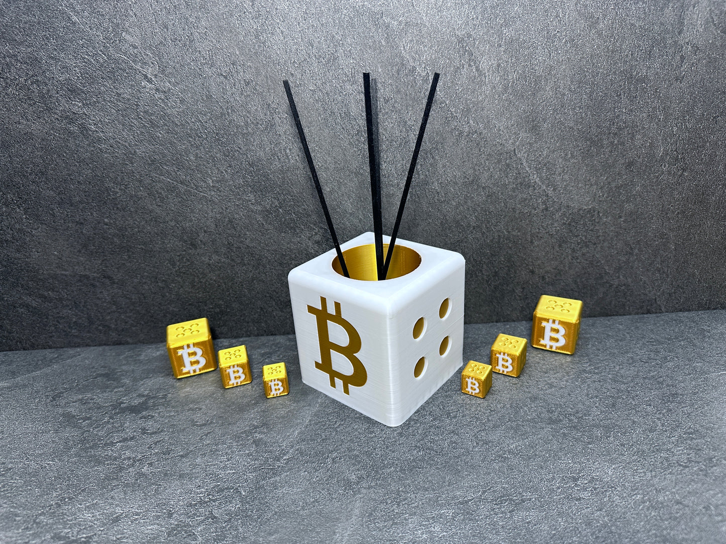 Bitcoin Stiftehalter Weiß / Gold 82x82x82mm